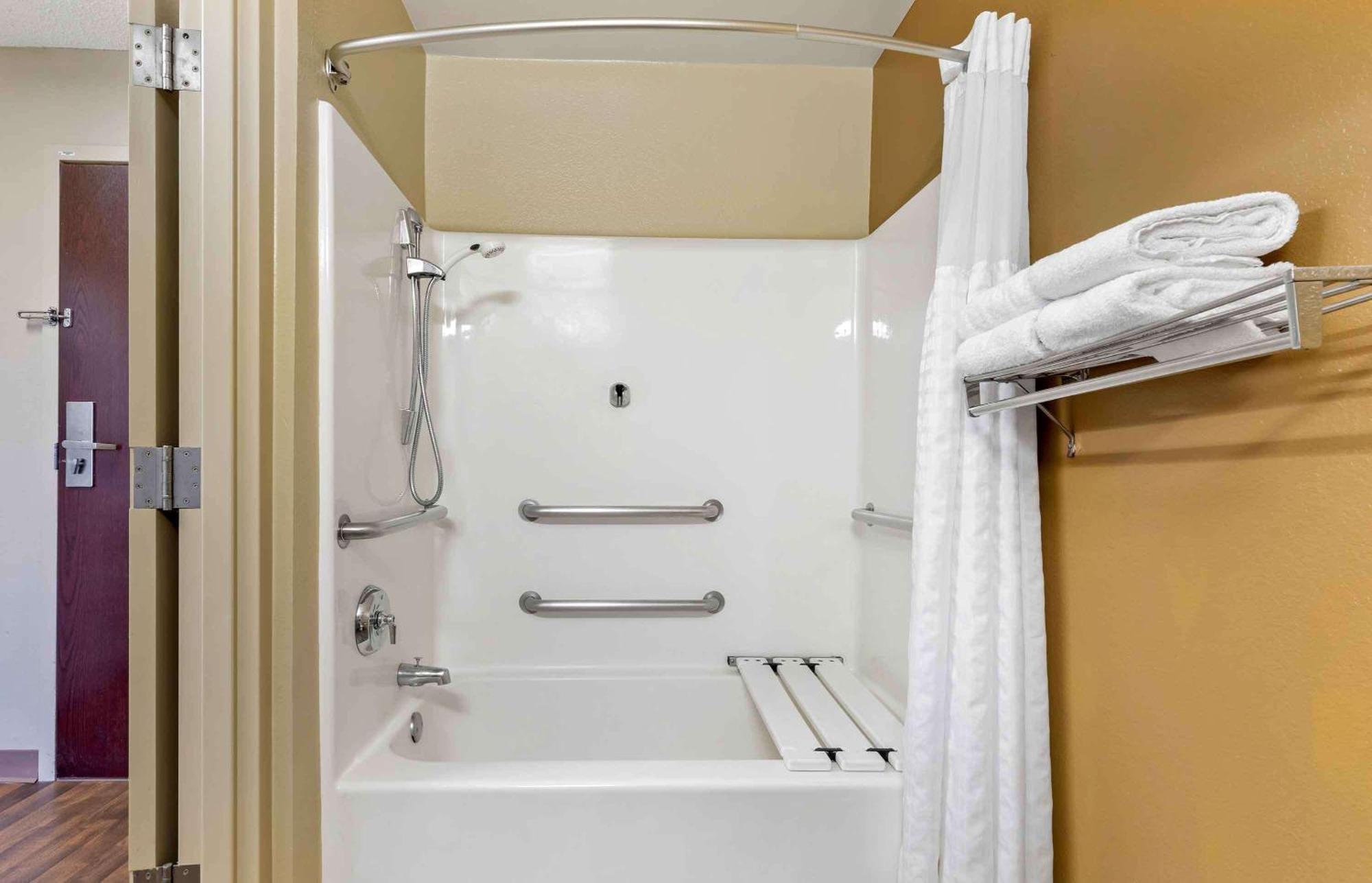 Extended America - Hanover - Parsippany 2*